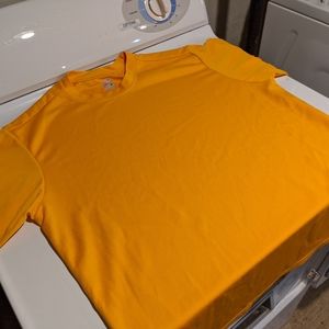 Athletic workout hiking t-shirt